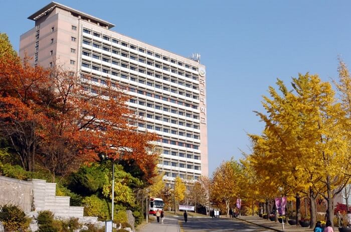 Trường Đại học tư thục đầu tiên của Hàn Quốc -Trường Đại học Kookmin