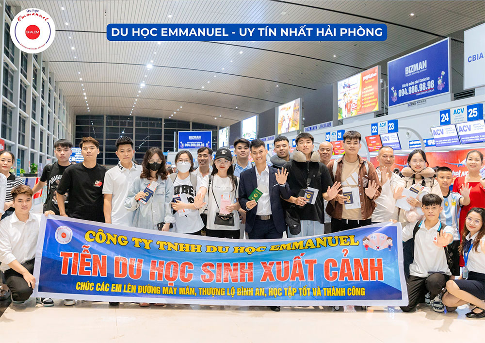 Du học Emmanuel cùng các bạn du học sinh Hàn Quốc nhập học