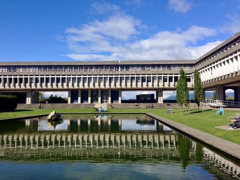 ĐẠI HỌC SIMON FRASER TẠI VANCOUVER - CANADA